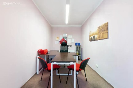 Prodej komerční nemovitosti 358 m² Slezské náměstí, Bílovec