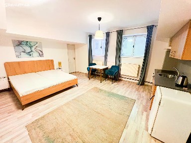 Pronájem bytu 1+kk 38 m² Zelenářská, Znojmo