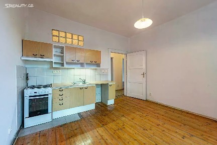 Pronájem bytu 2+1 75 m² U Husova sboru, Pardubice - Zelené Předměstí