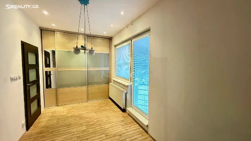 Pardubice, Zelené Předměstí, nábřeží Závodu míru