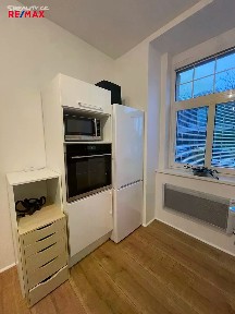 Pronájem bytu 2+kk 38 m² Na rozcestí, Praha - Libeň