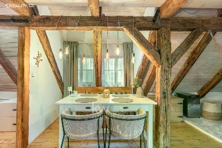 Pronájem bytu 1+kk 75 m² Lodecká, Praha - Nové Město