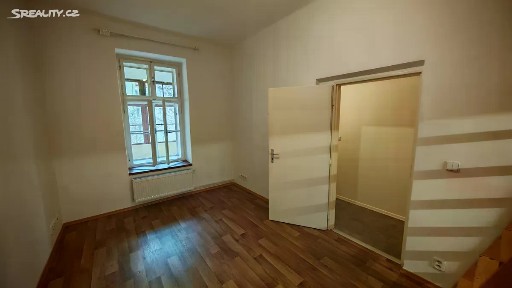 Pronájem bytu 1+kk 36 m² Na Bojišti, Praha - Nové Město