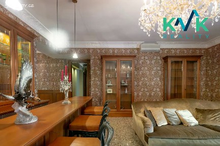 Prodej bytu 6 pokojů a více 252 m² U Imperiálu, Karlovy Vary