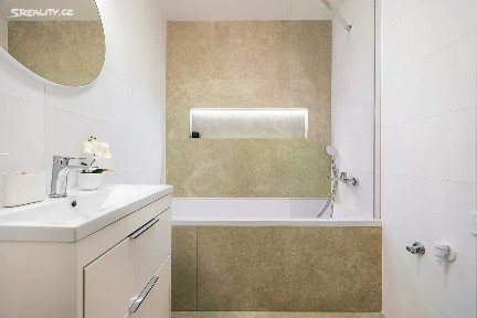 Prodej bytu 3+1 79 m² Vybíralova, Praha - Černý Most