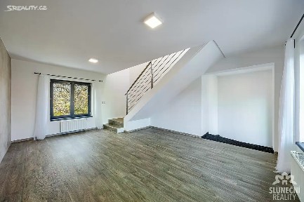 Pronájem bytu 2+1 128 m² tř. Masarykova, Veselí nad Moravou