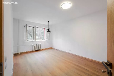 Pronájem bytu 3+1 67 m² Boučkova, Praha - Břevnov