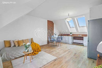 Prodej bytu 3+kk 83 m² Javorová, Holubice - Kozinec