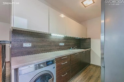 Pronájem bytu 2+kk 50 m² Pod Zámečkem, Hradec Králové - Nový Hradec Králové