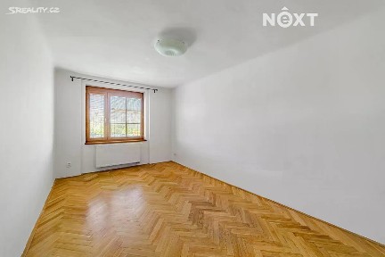 Prodej bytu 3+1 90 m² Horovo náměstí, Praha - Libeň