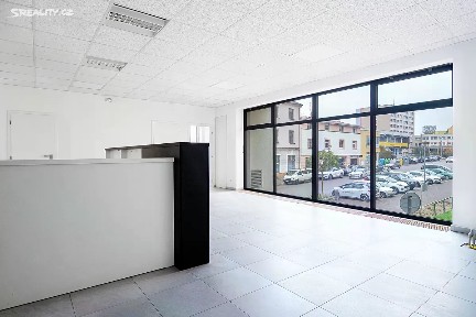 Pronájem obchodního prostoru 71 m² Komenského, Vlašim