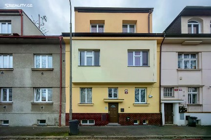 Prodej bytu 2+kk 42 m² Na Vršíčkách, Plzeň - Jižní Předměstí
