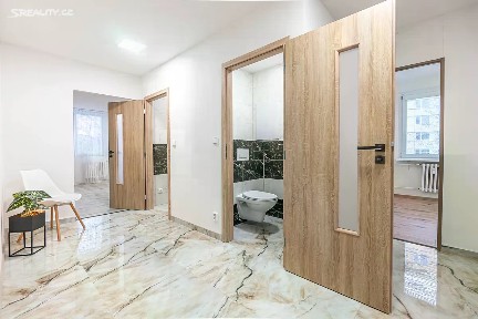 Pronájem bytu 3+kk 76 m² Na Výsluní, Neratovice