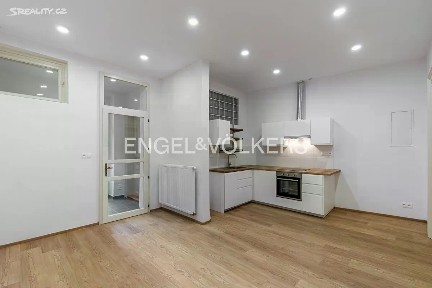 Pronájem bytu 2+1 75 m² Slezská, Praha - Vinohrady