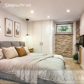 Pronájem bytu 1+kk 43 m² Bajkalská, Praha - Vršovice