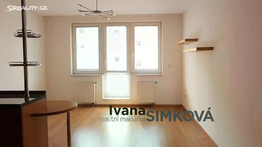 Pronájem bytu 2+kk 66 m² V Zeleném údolí, Praha - Kunratice