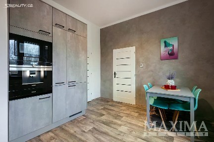 Prodej bytu 3+1 88 m² Osvobození, Dymokury