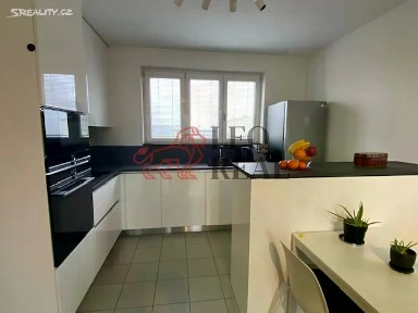Pronájem bytu 2+kk 56 m² Rosická, Popůvky