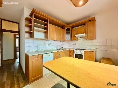 Pronájem bytu 3+1 76 m² Cholevova, Ostrava - Hrabůvka