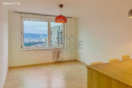 Prodej bytu 1+kk 30 m² Vitošská, Praha - Modřany