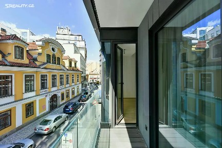 Pronájem bytu 2+kk 60 m² Purkyňova, Praha - Nové Město