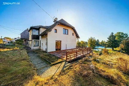 Prodej rodinného domu 178 m², pozemek 525 m² Dešenice