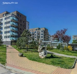 Prodej bytu 2+kk 51 m² Hugo Haase, Praha - Hlubočepy