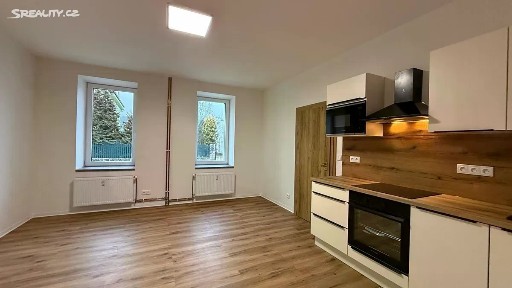 Pronájem bytu 2+1 52 m² Varšavská, Ústí nad Labem - Střekov