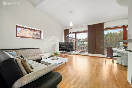 Prodej bytu 4+kk 94 m² Na Golfu, Beroun - Beroun-Závodí