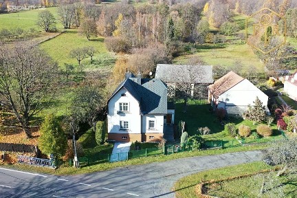 Prodej rodinného domu 246 m², pozemek 5353 m² Petrovice