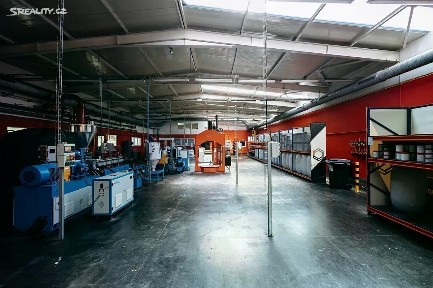 Prodej výrobní haly, prostoru 4900 m² Studeněves