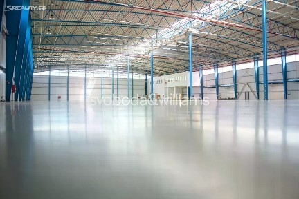 Pronájem výrobní haly, prostoru 4432 m²