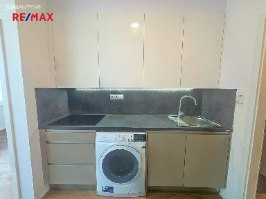 Pronájem bytu 2+kk 46 m² Žižkova tř., České Budějovice - České Budějovice 6
