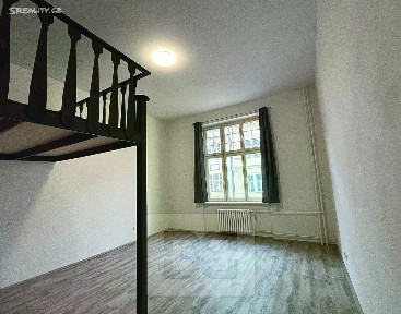 Pronájem bytu 1+1 55 m² Koptova, Karlovy Vary