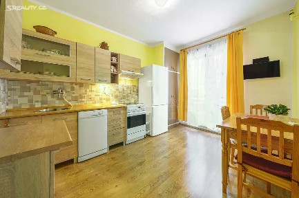 Prodej bytu 2+1 54 m² Lidická, Ostrov