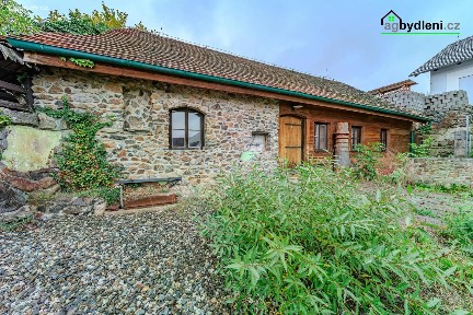 Prodej vícegeneračního domu 305 m², pozemek 883 m² Holýšov