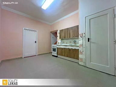 Prodej bytu 2+1 62 m² Korunní, Ostrava - Mariánské Hory