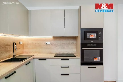 Prodej bytu 4+kk 78 m² Výškovická, Ostrava - Zábřeh