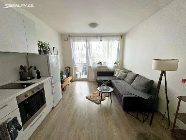 Pronájem bytu 1+kk 28 m² Velvarská, Horoměřice