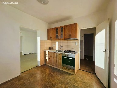Prodej bytu 3+1 64 m² Křenická, Praha - Strašnice