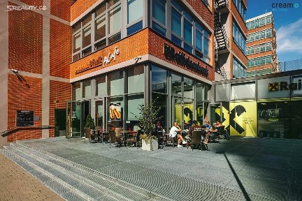 Pronájem bytu 1+kk 41 m² J. A. Bati, Zlín