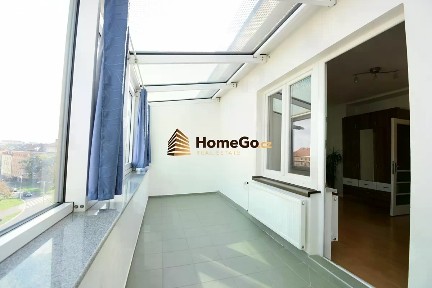 Pronájem bytu 1+kk 45 m² U gymnázia, Praha - Nusle