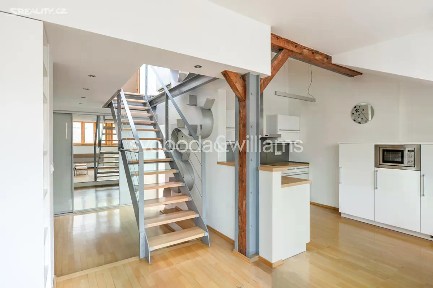 Pronájem bytu 2+kk 84 m² Plaská, Praha - Malá Strana
