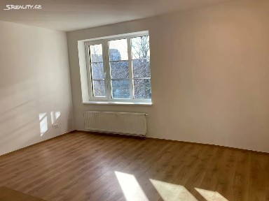 Pronájem bytu 2+kk 56 m² Na rovnosti, Praha - Žižkov