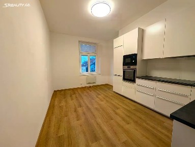 Pronájem bytu 2+kk 43 m² Komunardů, Praha - Holešovice