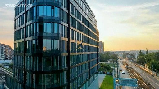Pronájem kanceláře 1155 m² Vinohradská, Praha - Vinohrady