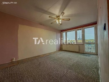 Pronájem bytu 2+1 58 m² Osvobození, Orlová - Lutyně