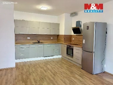 Pronájem bytu 3+kk 77 m² Boženy Vikové-Kunětické, Pardubice - Zelené Předměstí