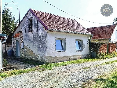 Prodej rodinného domu 48 m², pozemek 48 m² Na Trkmance, Ladná