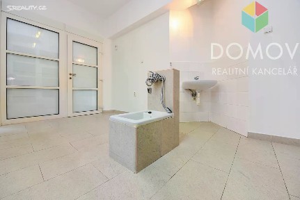 Pronájem obchodního prostoru 12 m² Česká, Beroun - Beroun-Centrum